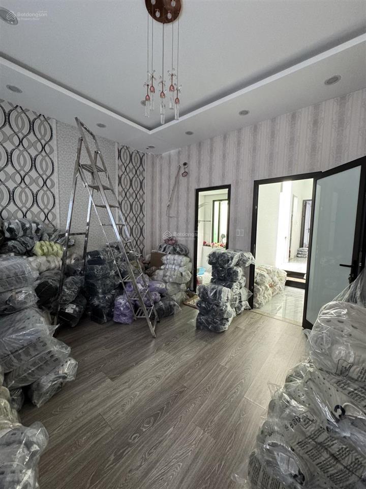 Nhà đẹp nguyễn công hoan diện tích khủng ôtô ngủ trong nhà full nội thất