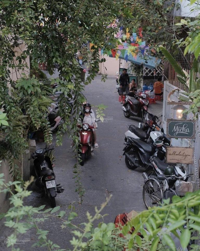 Lô đất vàng kiệt ô tô nguyễn chí thanh, 126.7m2, tặng quán cf kd ổn định