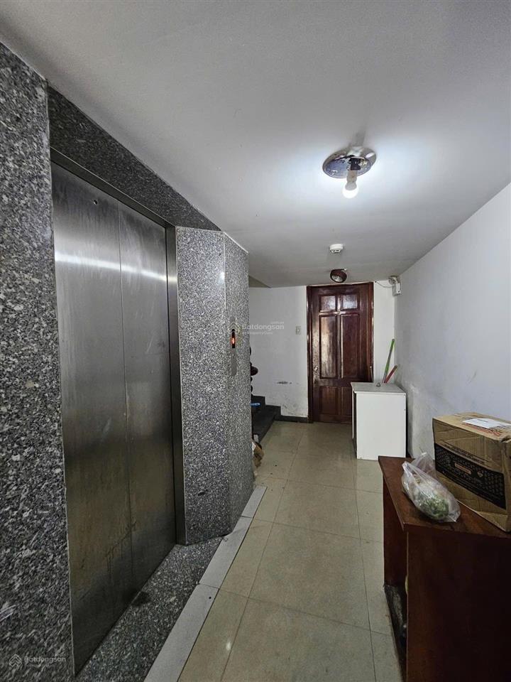 Tòa căn hộ 6 tầng full dòng tiền, gần biển. đường 30m. hồ xuân hương