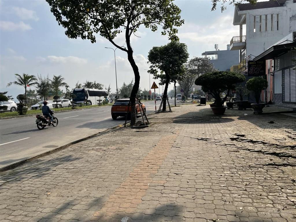 Hot  villa mặt biển nguyễn tất thành
