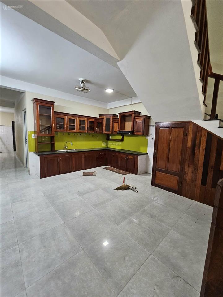 Siêu phẩm nhà 2 tầng đường 7m5 kiều sơn đen, hòa xuân