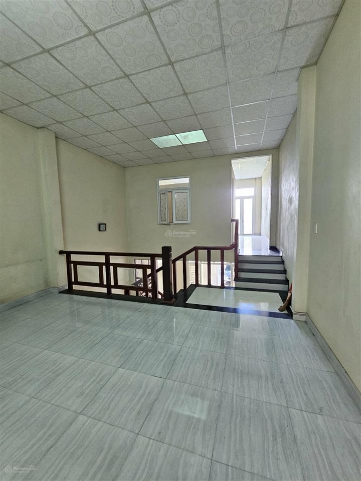 Siêu phẩm nhà 2 tầng đường 7m5 kiều sơn đen, hòa xuân