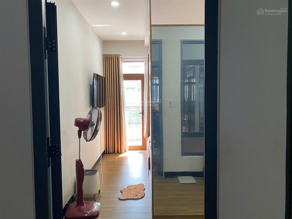 Siêu phẩm 4 tầng thang máy mặt tiền xuân thủy  kinh doanh đỉnh