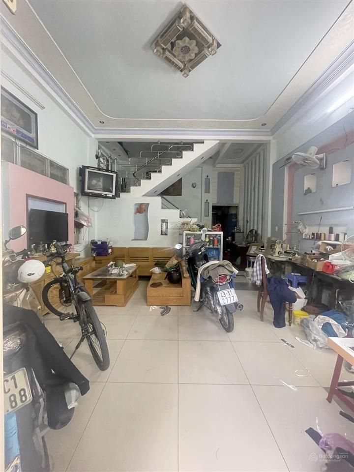 Bán nhà mặt tiền mai dị  sát chợ hòa cường  dòng tiền 18 triệu/tháng