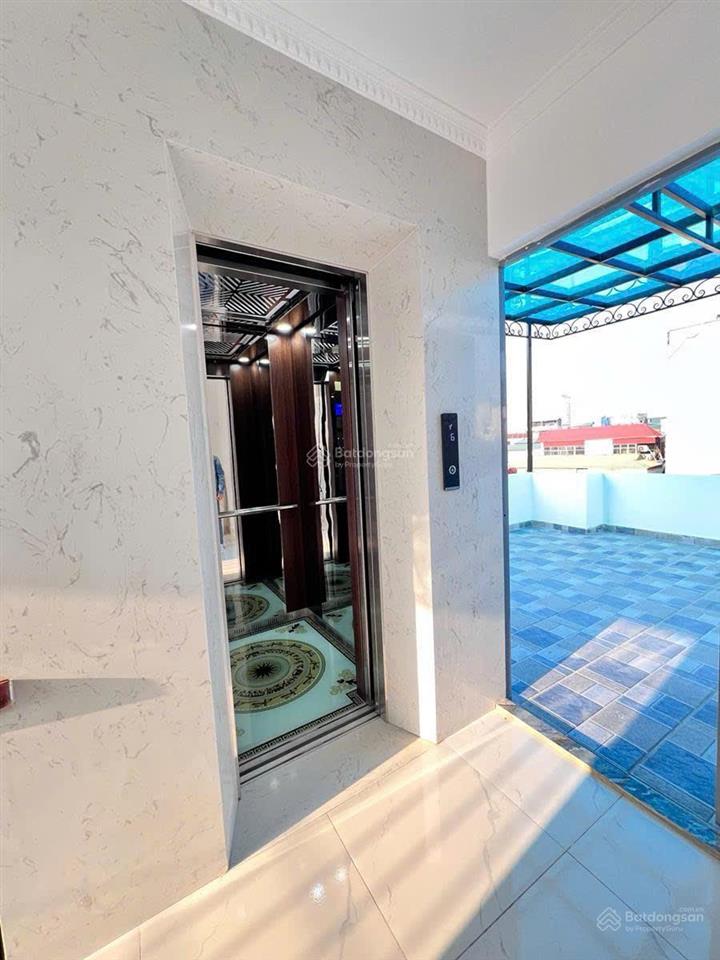 Siêu phẩm đa công năng võ chí công  lô góc  3 mặt thoáng  8 phòng khép kín thang máy
