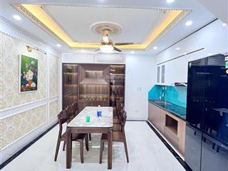 Siêu phẩm đa công năng võ chí công  lô góc  3 mặt thoáng  8 phòng khép kín thang máy