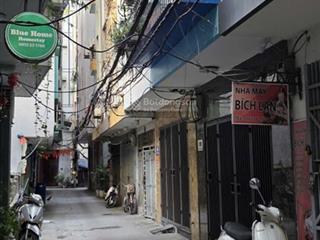 Trung tâm cầu giấy trước nhà thoáng sáng ở hay cho thuê đều tuyệt vời