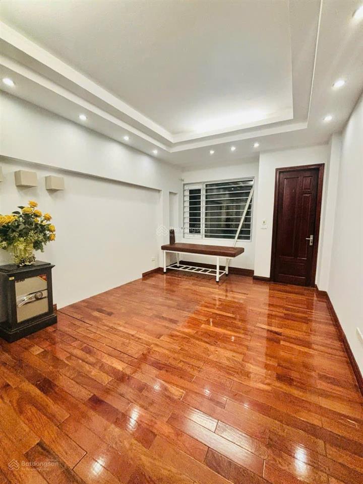 Trung tâm cầu giấy trước nhà thoáng sáng ở hay cho thuê đều tuyệt vời