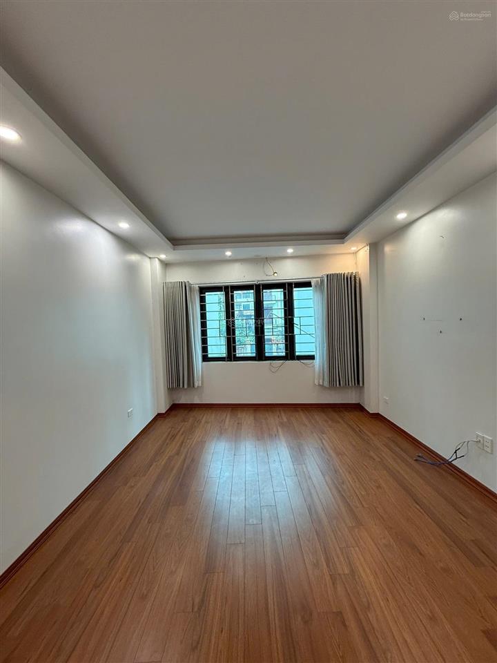 Bán nhà đẹp an dương vương ngõ thoáng full công năng
