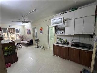 Bán căn hộ tập thể thành công, ba đình, sổ đỏ 39m2, dtsd 80m2, 3pn, 2wc, ô tô đỗ, giá nhỉnh 6 tỷ