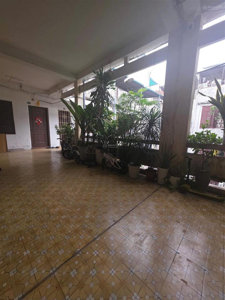 Bán căn hộ tập thể tây sơn, thái hà, đặng tiến đông, đống đa, sổ đỏ 35m, dt50m, thoáng. giá 4,1tỷ