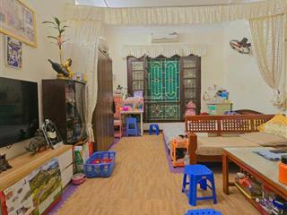 Bán căn hộ tt in ngân hàng, quan thổ, tôn đức thắng, 2 tầng, dt 80m2, 3pn, 2wc, sổ đỏ, giá 3. x tỷ