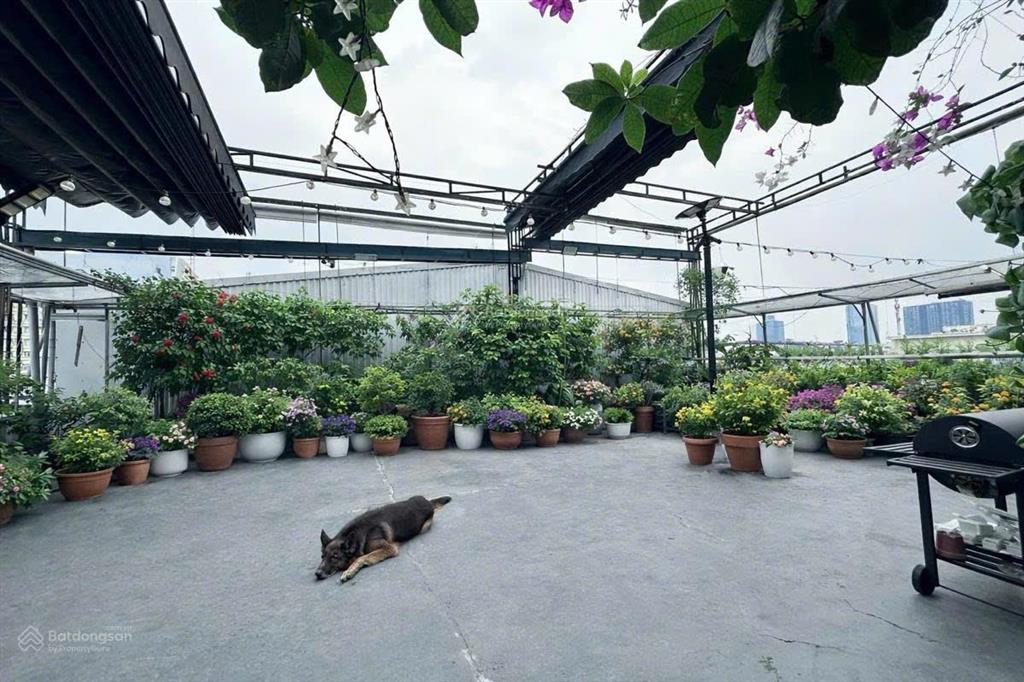 Bán căn hộ tt nguyễn chí thanh, huỳnh thúc kháng, sổ 44m2, dt 80m2, mặt phố, sân rộng, giá 5.6 tỷ