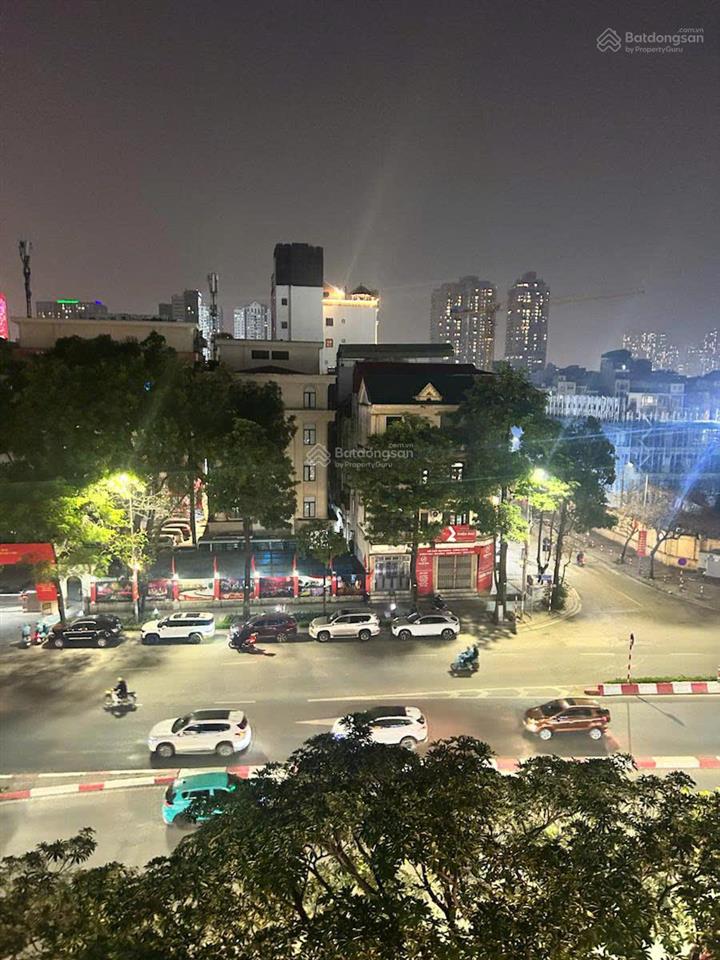 Bán căn hộ tt nguyễn chí thanh, huỳnh thúc kháng, sổ 44m2, dt 80m2, mặt phố, sân rộng, giá 5.6 tỷ