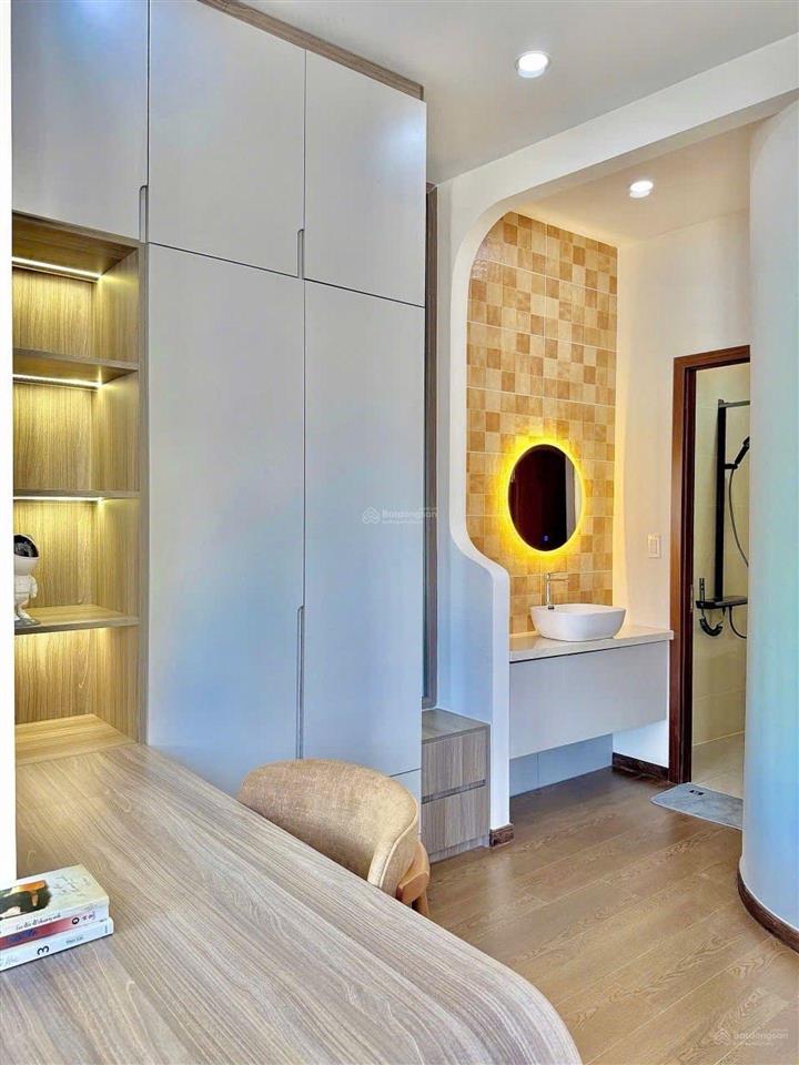 Bán nhà lê quang định. quận bình thạnh. tặng nội thất