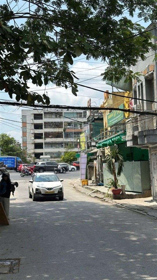 Bán nhà đường. phạm văn đồng.
quận bình thạnh