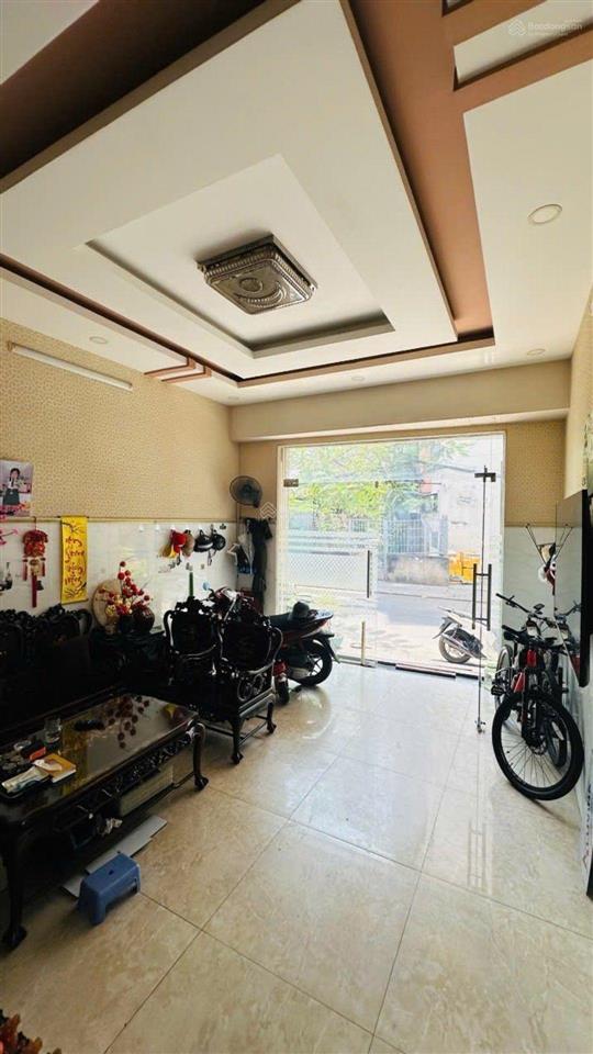 Bán nhà đường. phạm văn đồng.
quận bình thạnh