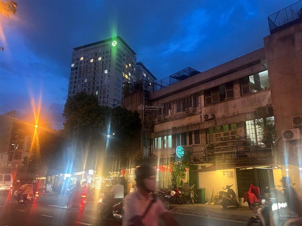 Bán nhà đường lê văn sỹ. quận 3