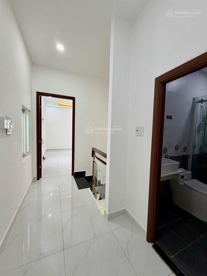 Bán nhà đường xô viết nghệ tĩnh gần bến xe miền đông.