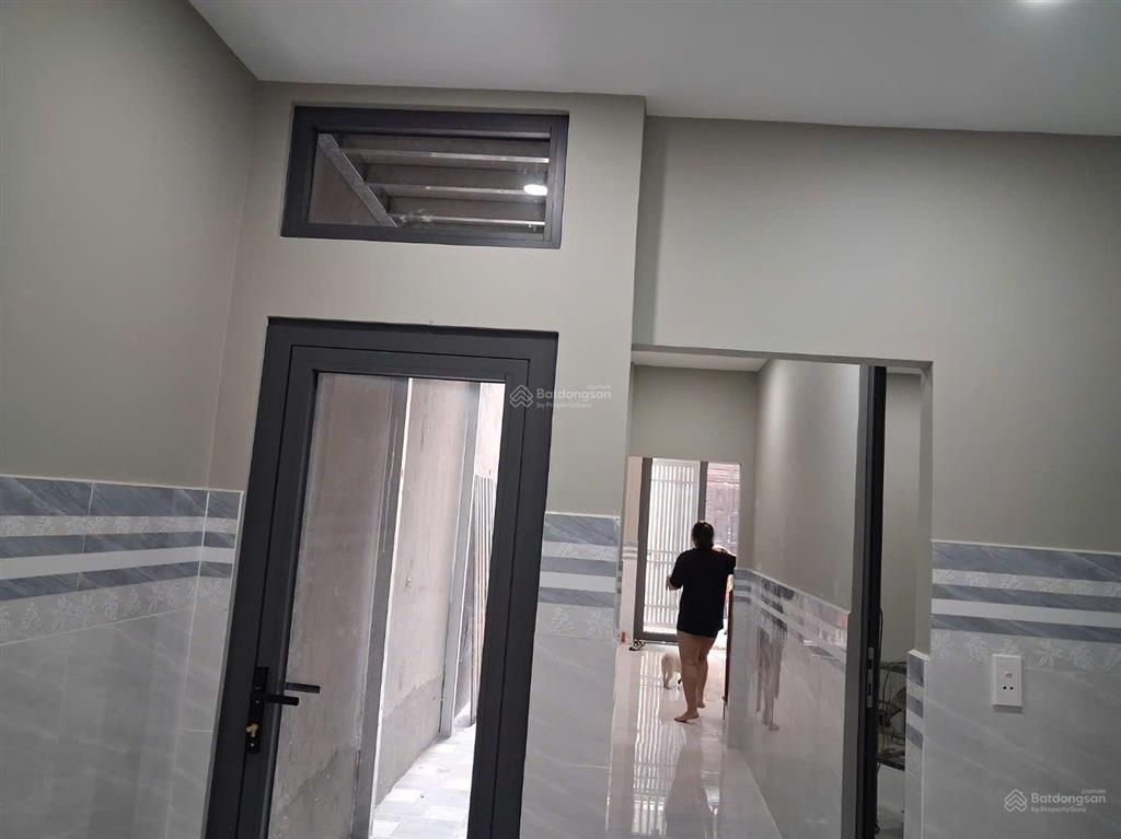 77m2 giá chỉ 3,2 tỷ ngã tư nguyễn ảnh thủ và thới tam thôn vị trí đắc địa  giá rẻ gấp bán