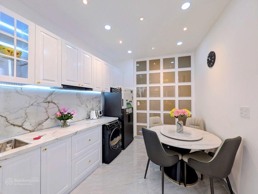 Bán nhà riêng tại hoa sữa, 7,55 tỷ, 60m2, 3pn, 3wc, 2 tầng