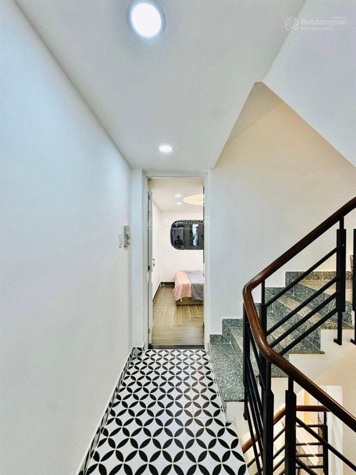 Bán nr 5pn, 4wc tại nguyễn công hoan, p13, q.phú nhuận, giá ưu đãi chỉ với 6,75 tỷ vnd
