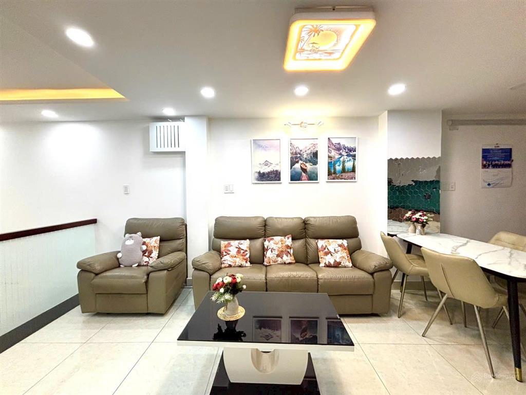 Hot!hot! hxh 6m thích quảng đức, dt 4x15. giá 9,xty