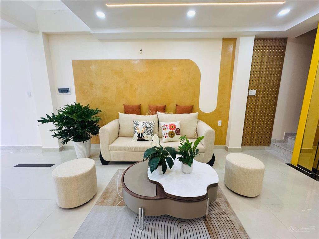 Bán nr 4pn, 5wc tại đoàn thị điểm, 8,8 tỷ, 43m2