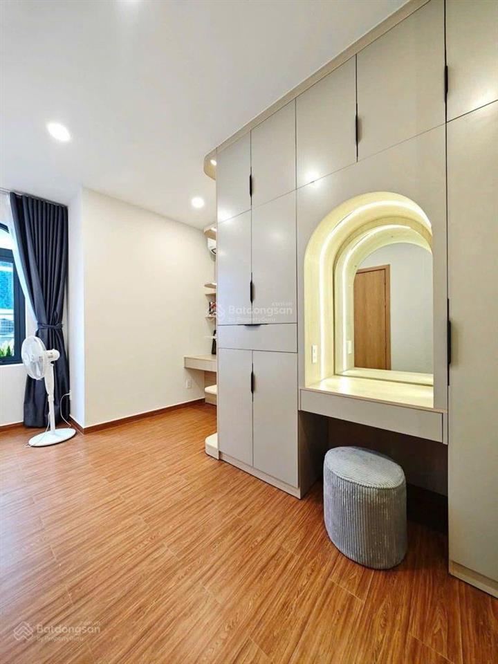Bán nhà riêng tại bàn cờ, 30 tỷ, 100m2, 3pn, 4wc, giá tốt