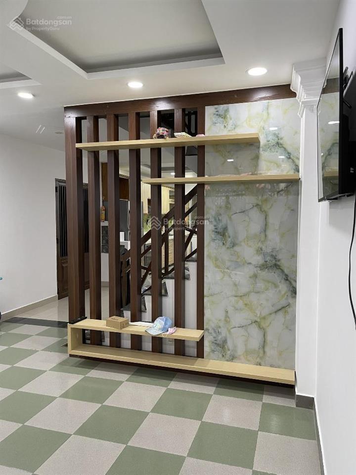 Hxh cách mặt phố duy tân 1 căn, trung tâm quận phú nhuận. dt 62m2. giá 9ty5