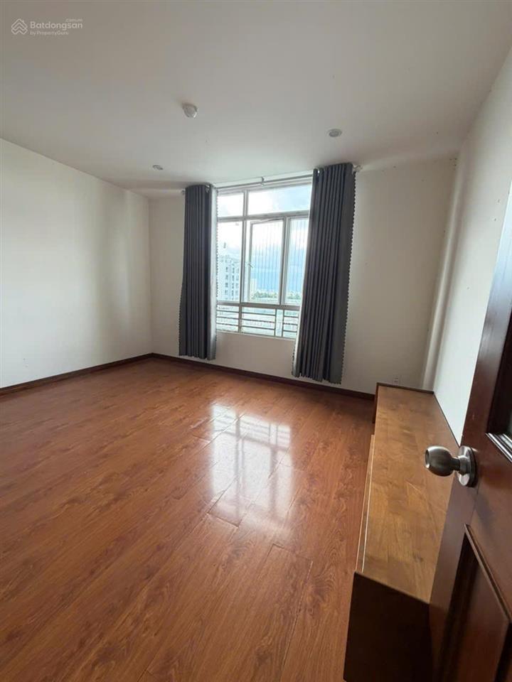 Bán căn hộ giai việt  tạ quang bửu, phường chánh hưng dt 115m2, 2pn, 2wc, nhà trống