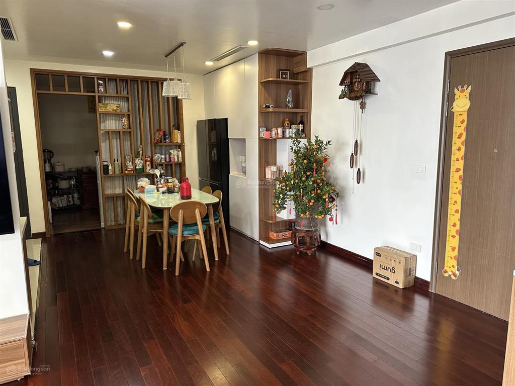 Bán căn hộ cc 3 ngủ + 1 sổ đỏ chính chủ (mình là chủ nhà đăng tin không qua môi giới)
