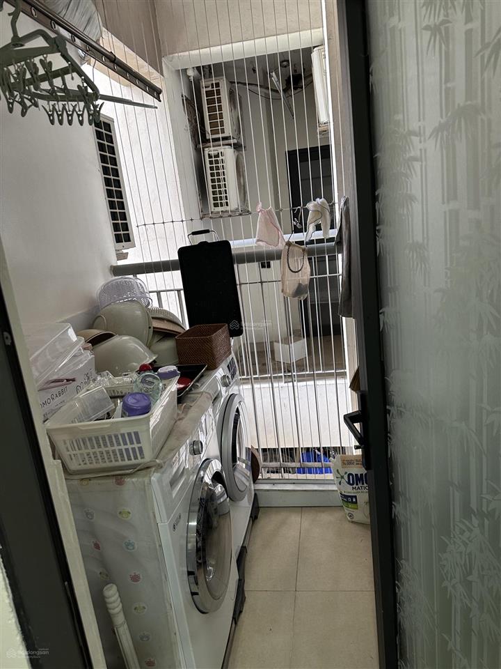 Bán căn hộ cc 3 ngủ + 1 sổ đỏ chính chủ (mình là chủ nhà đăng tin không qua môi giới)