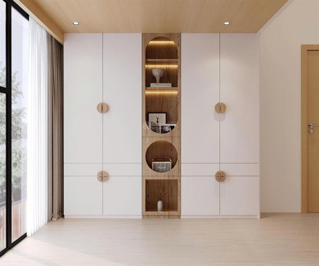1 căn 4pn 2wc, full giá chỉ 3,6 tỷ, tầng cao, view quảng trường, ban công ngắm pháo hoa