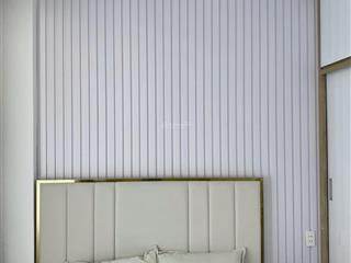 Chính chủ cần cho thuê gấp nhà đào tấn, dt 35m2 x 5 tầng, mặt tiền 4,5m, đủ đồ. giá 14tr/th