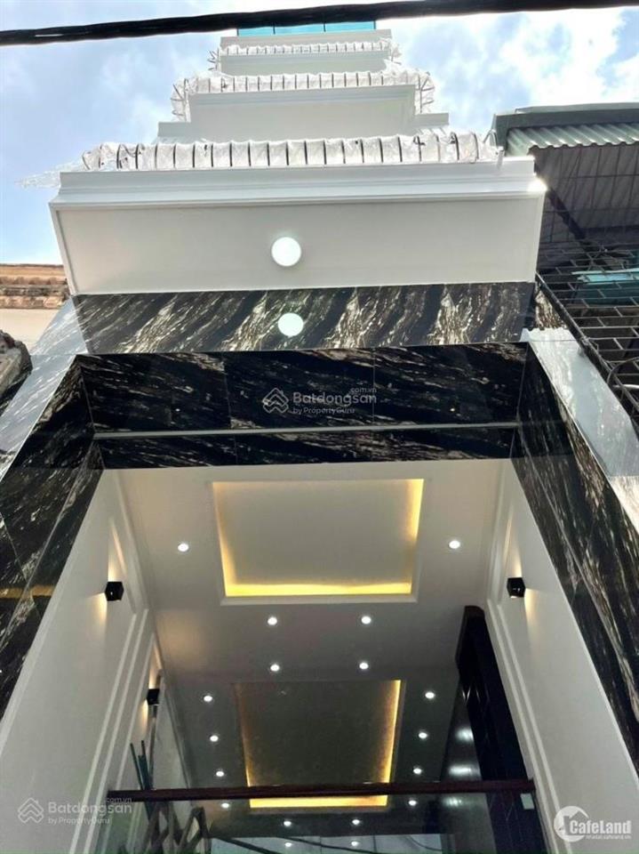Cần cho thuê gấp nhà phố thái hà, dt 70m² x 4 tầng, mặt tiền 6m. ngõ ô tô tránh nhau. giá 19tr/th