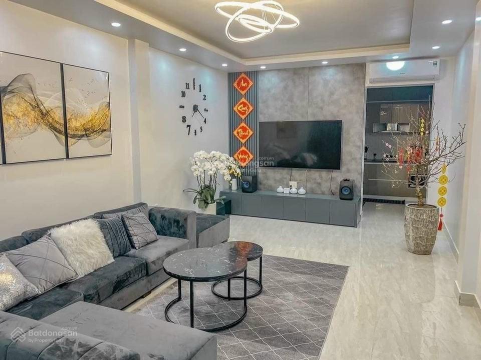 Chính chủ cần cho thuê gấp nhà phố vạn phúc  vạn bảo, dt 90m2 x 6 tầng, kd mọi mô hình giá 28tr/th