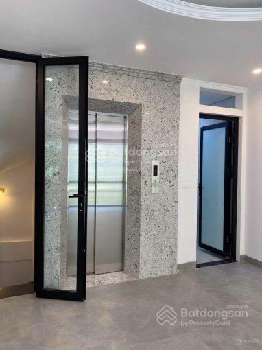 Cần cho thuê gấp nhà mới tinh phố huỳnh thúc kháng, dt 70m2 x 7 tầng, ngõ ô tô, thang máy. gía 38tr