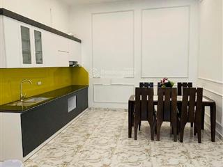 Cần cho thuê nhà nguyên căn phố thái hà, dt 40m2 x 6 tầng, thông sàn. gía 14tr