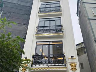 Chính chủ cần cho thuê nhà liễu giai, dt 60m2 x 6 tầng, ô tô vào nhà, thang máy. gía 24tr