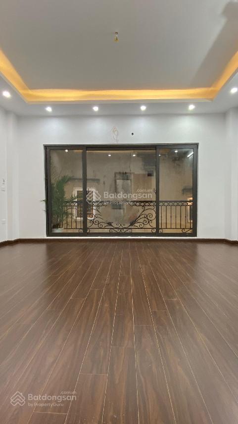 Chính chủ cần cho thuê nhà vạn phúc  vạn bảo, dt 60m2 x 8 tầng, ô tô vào nhà, thang máy. gía 24tr