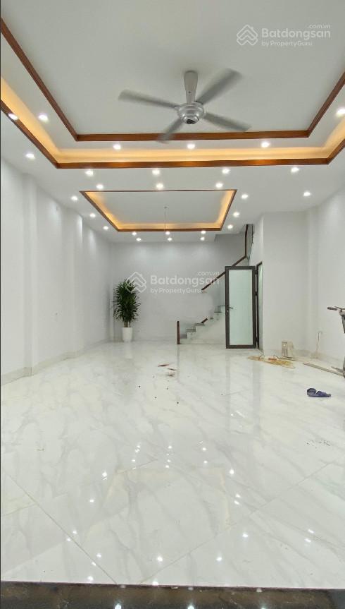 Cho thuê gấp nhà phân lô 2 mặt thoáng hào nam, dt 55m² x 5 tầng, mt 5m, ô tô tránh. giá 18tr