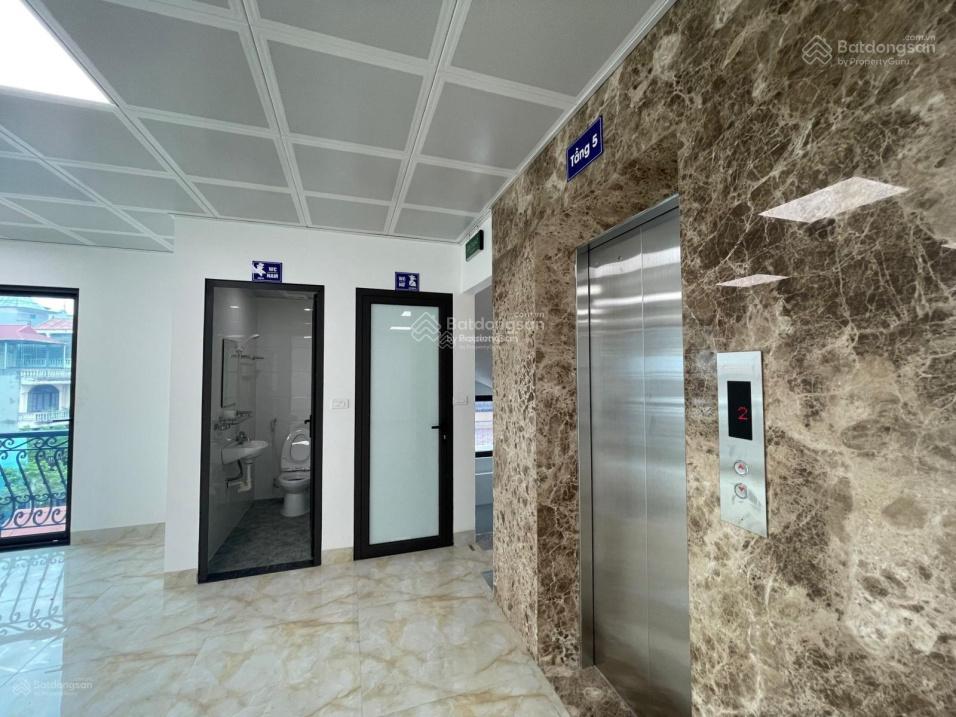 Cần cho thuê gấp nhà mới giang văn minh, dt 70m² x 6 tầng, thang máy, ô tô tránh. giá 30tr/th