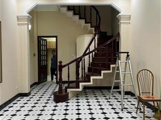 Cần cho thuê gấp nhà kim mã, dt 55m2 x 3 tầng, ngõ ô tô đỗ cửa. gía chỉ 16tr/th  0973 848 ***
