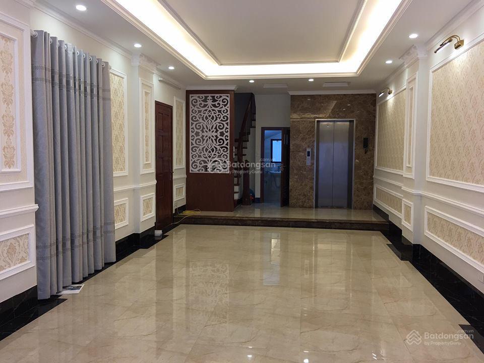Chính chủ cần cho thuê gấp nhà phân lô hoàng cầu, dt 55m2 x 6 tầng, thang máy, ô tô. giá 30tr/th