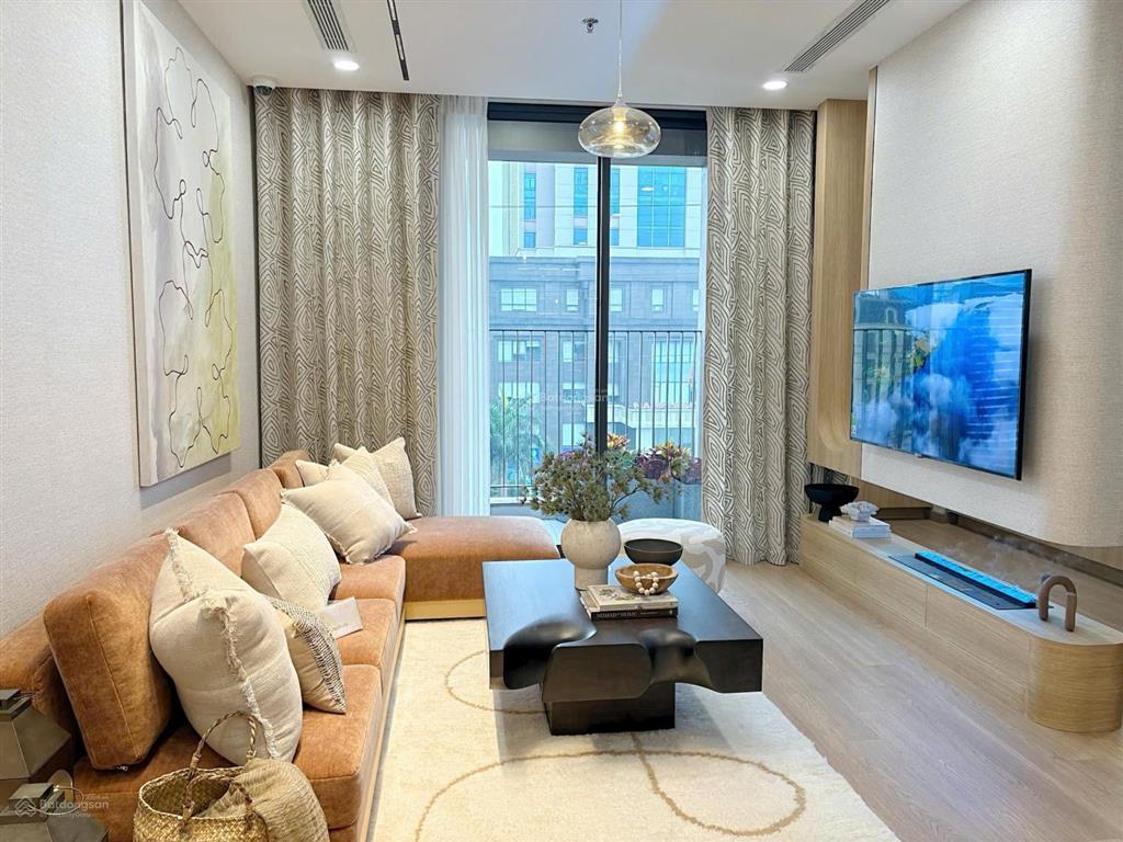 Bán căn góc 91.5m2 chung cư the charm an hưng tầng trung đẹp. giá 7.9 tỷ