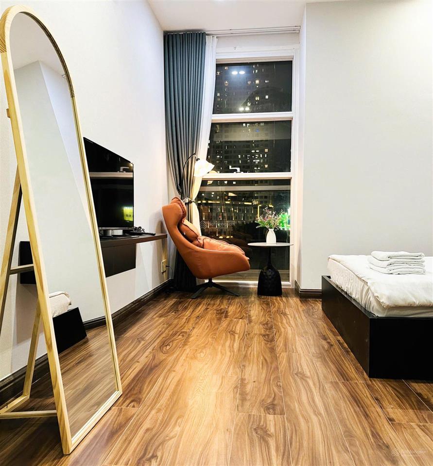 Căn hộ sunrise city north 35m2 sổ hồng đầy đủ, nội thất mới 100% giá 3ty290  0937 781 *** gặp tài
