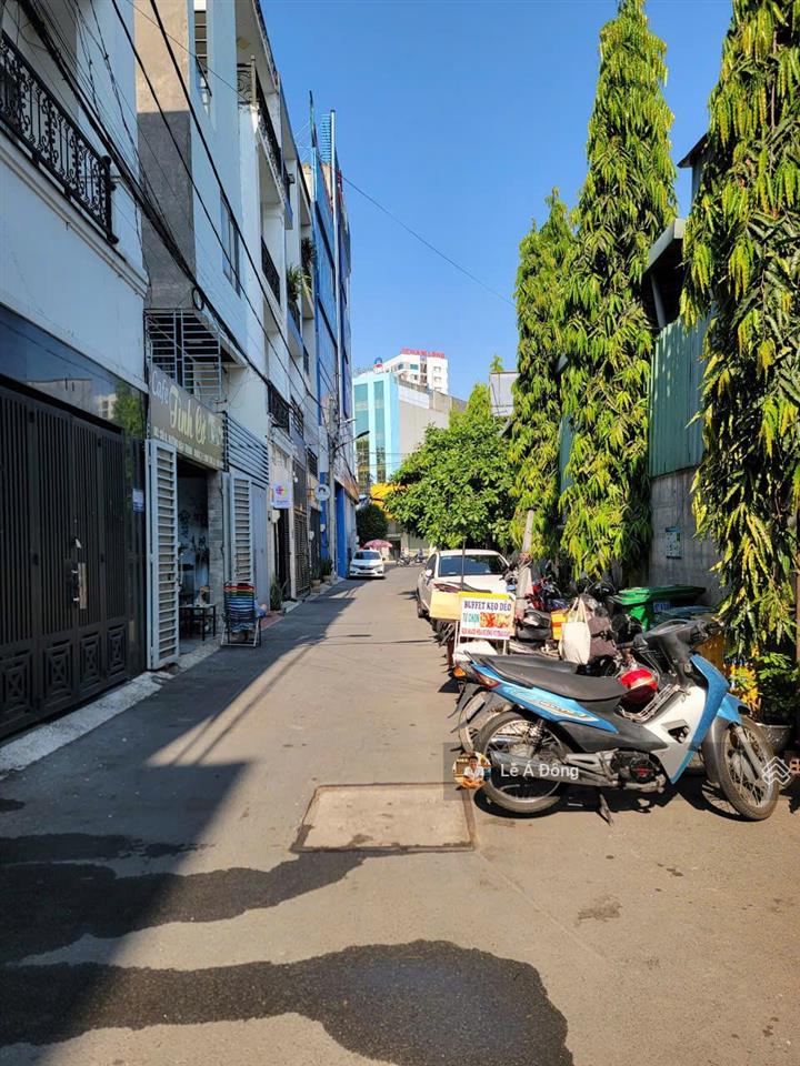 Nhà 3 tầng dt53,7m2(4x13,43)4pn,4wc.cách kha vạn cân,phạm văn đồng 150m.nhà đã hoàn công.