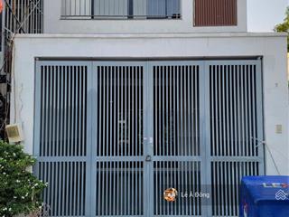 Nhà 2 tầng linh đông dt 63,3m2, vuông vức. hẻm 6m cách đường phạm văn đồng chỉ 200m. đã hoàn công