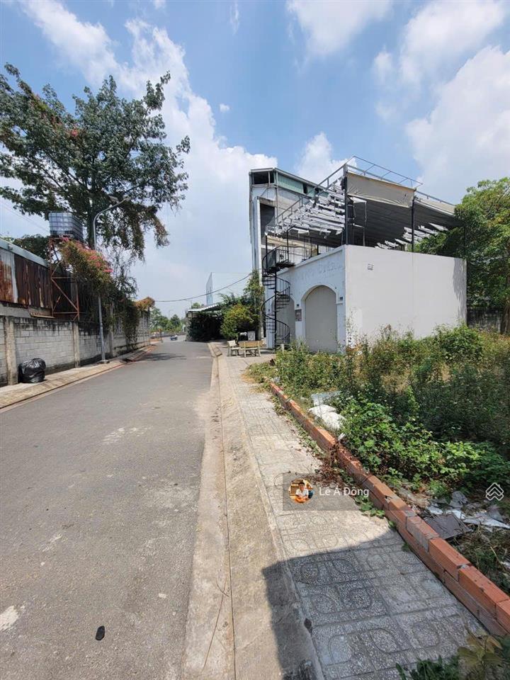 Đất kdc dt64,1m2 ngang 4,2m ngay phạm văn đồng,p.linh tây.khu vực đồng bộ,an ninh,xây dựng tự do